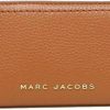 Marc Jacobs Wallets | Marc Jacobs S104L01Sp21 Smoked Almond With Gold Hardware Groove Medium Bifold Women'S Leather Wallet